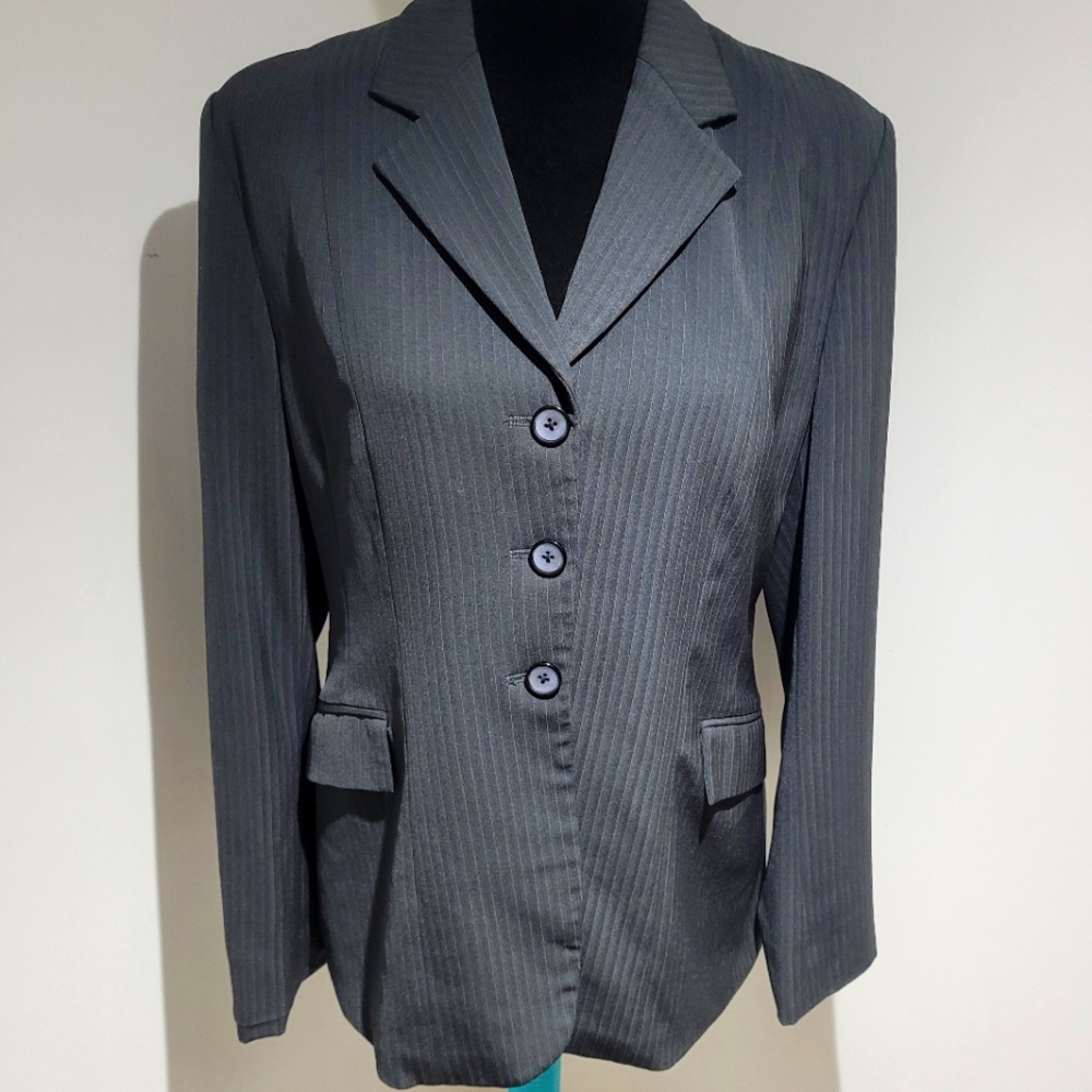 Hayward Sportswear Ltd. Women's Pinstripe Equestrian Jacket Charcoal Gray Preppy